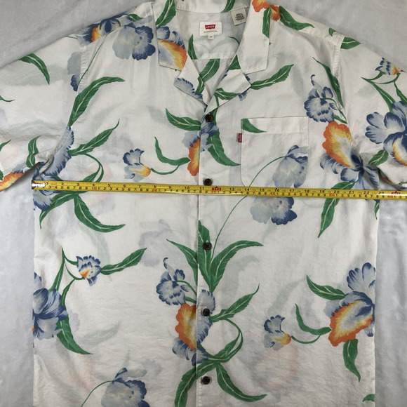 LEVI'S Mens HAWAIIAN Short Sleeve Button Down Shirt Floral Print Size Medium - Picture 9 of 9
